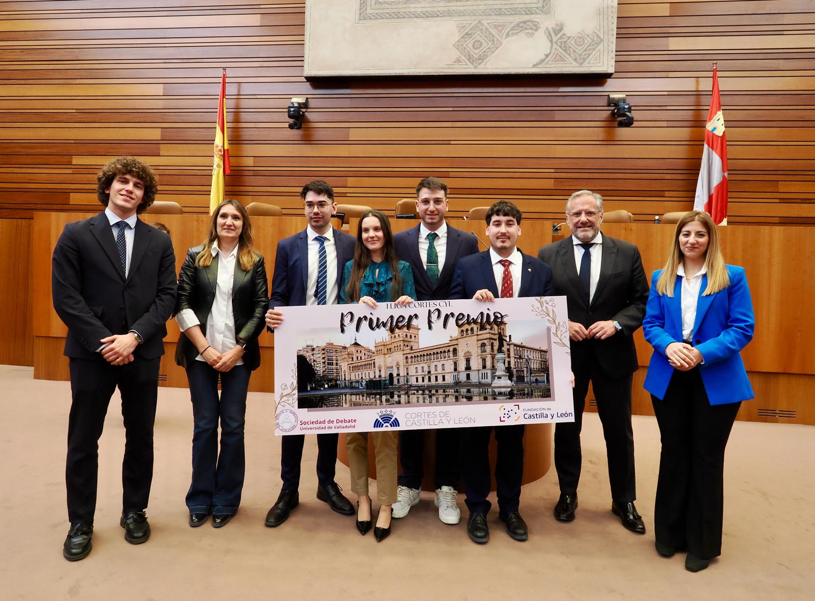 Pollán anima a los participantes de la I Liga de Debate Nacional Cortes de Castilla y León a perseverar su vocación “sea cual sea”