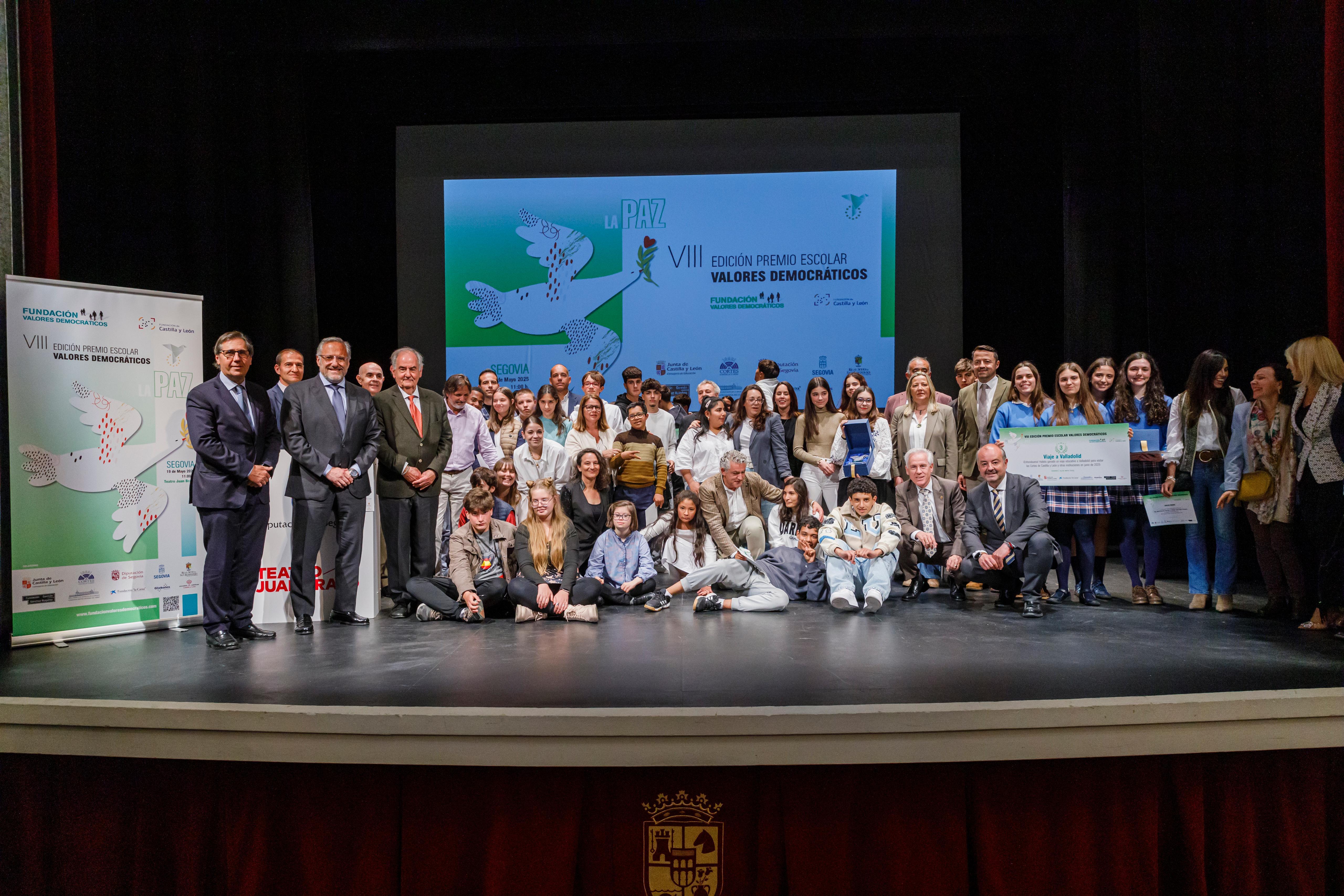 El IES Europa de Ponferrada, ganador de la octava edición del Premio Valores Democráticos